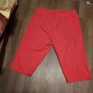 Capris waist 36 rise 13 inseam17 EX COND Red